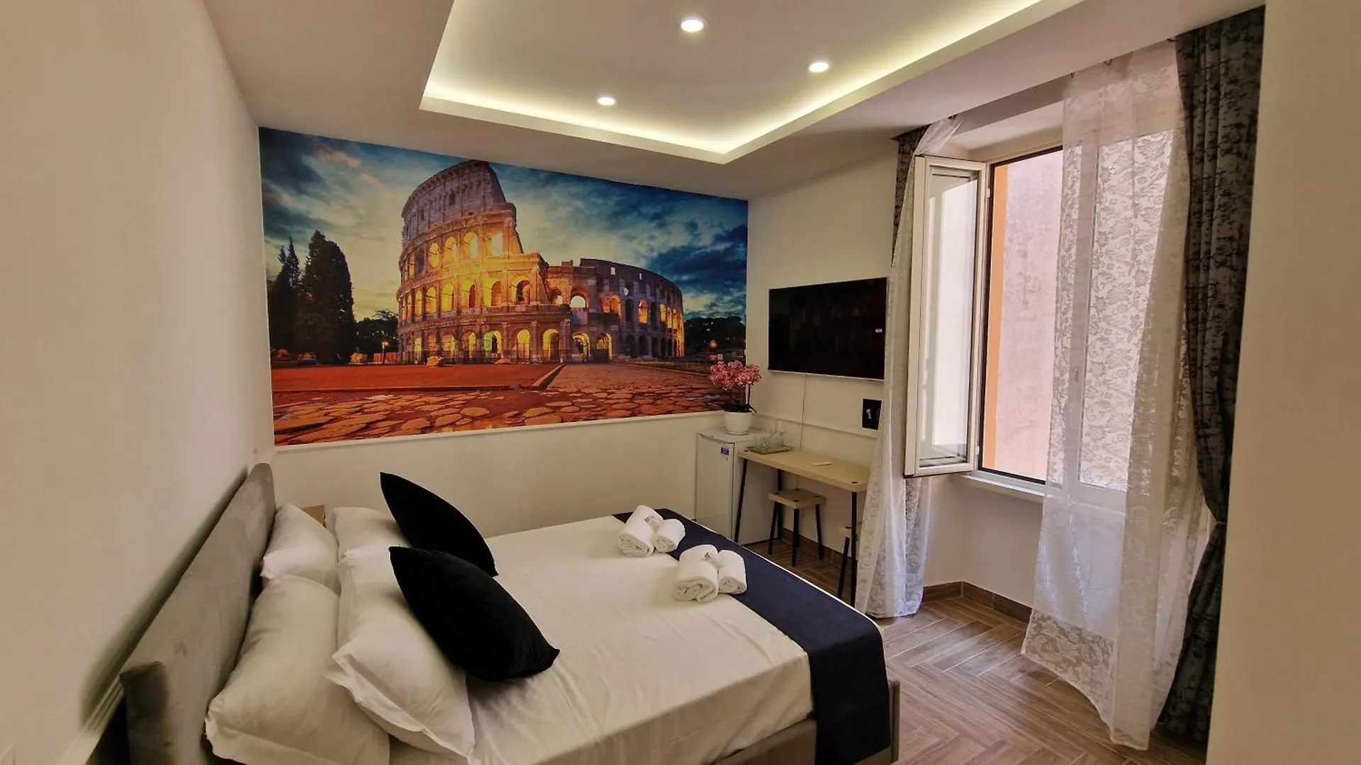 Susy'S Guest House - Room Colosseo Rome Italy